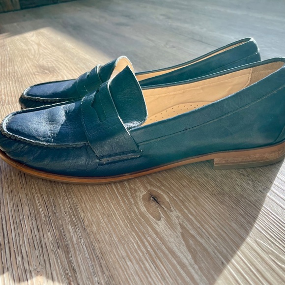 Cole Haan Women’s Steel Blue Leather Loafers, Size 8 - Picture 3 of 4